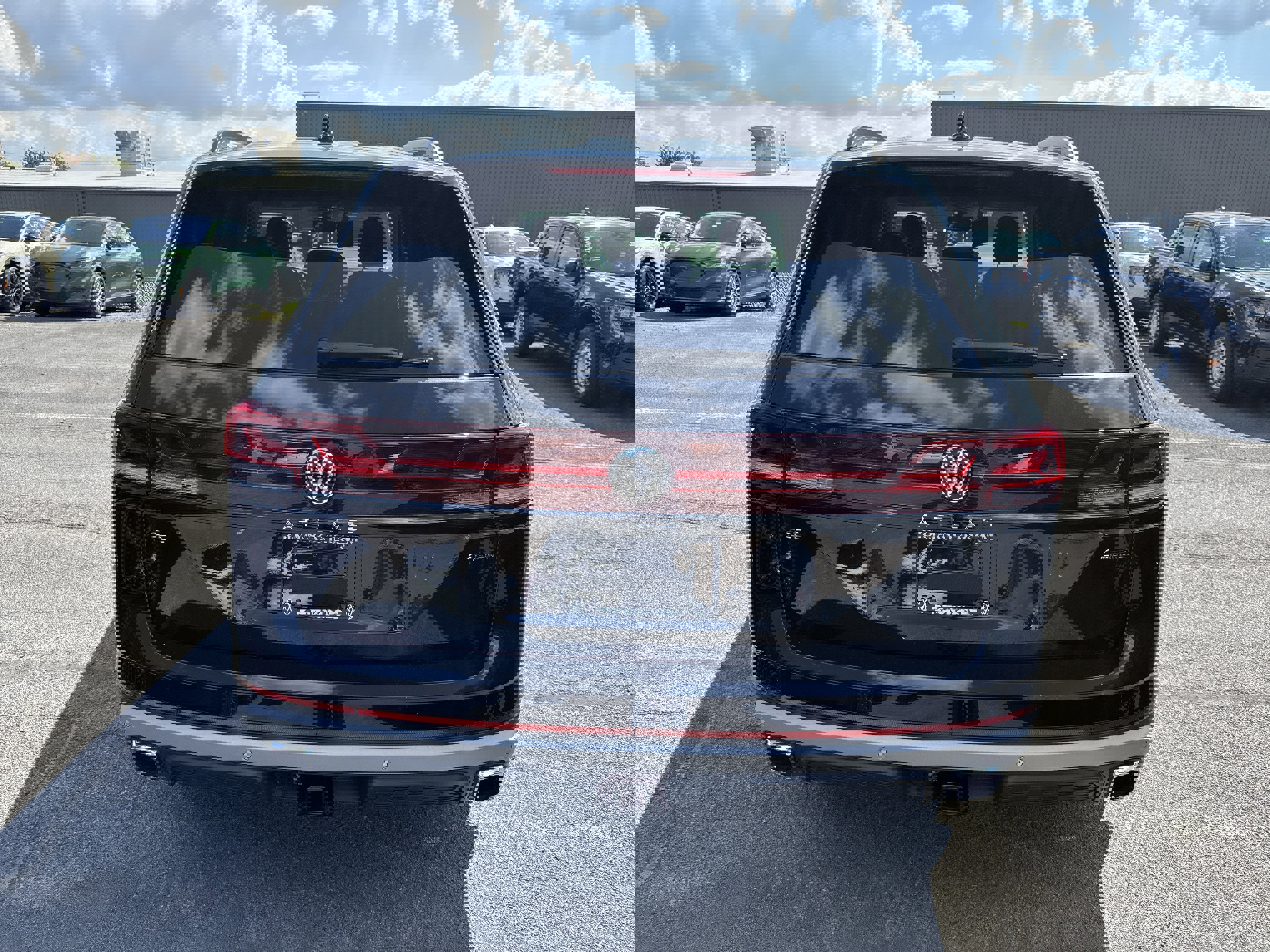 New 2026 Volkswagen Atlas Peak Edition image 5