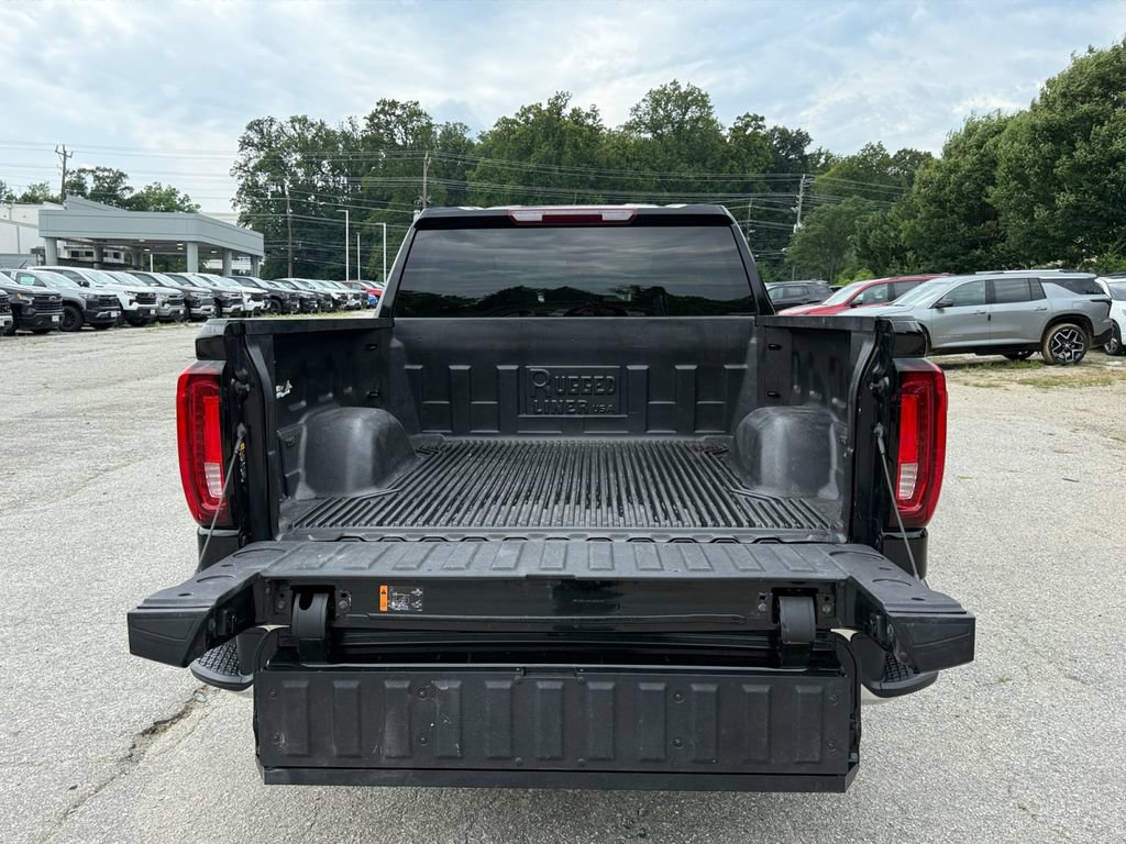 Used 2024 GMC Sierra 1500 SLT AWD/4WD image 26