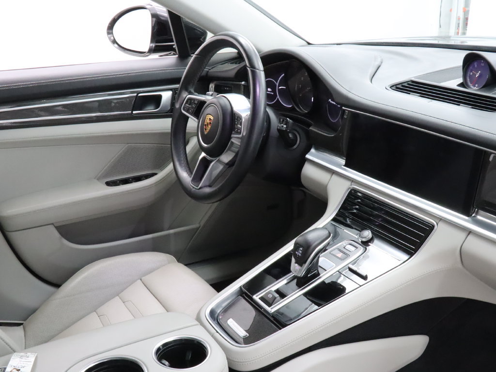 Used 2018 Porsche Panamera 4S AWD/4WD image 27