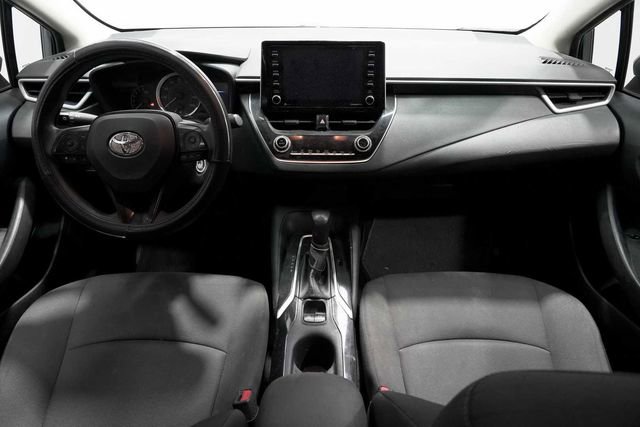 Used 2021 Toyota Corolla LE image 25