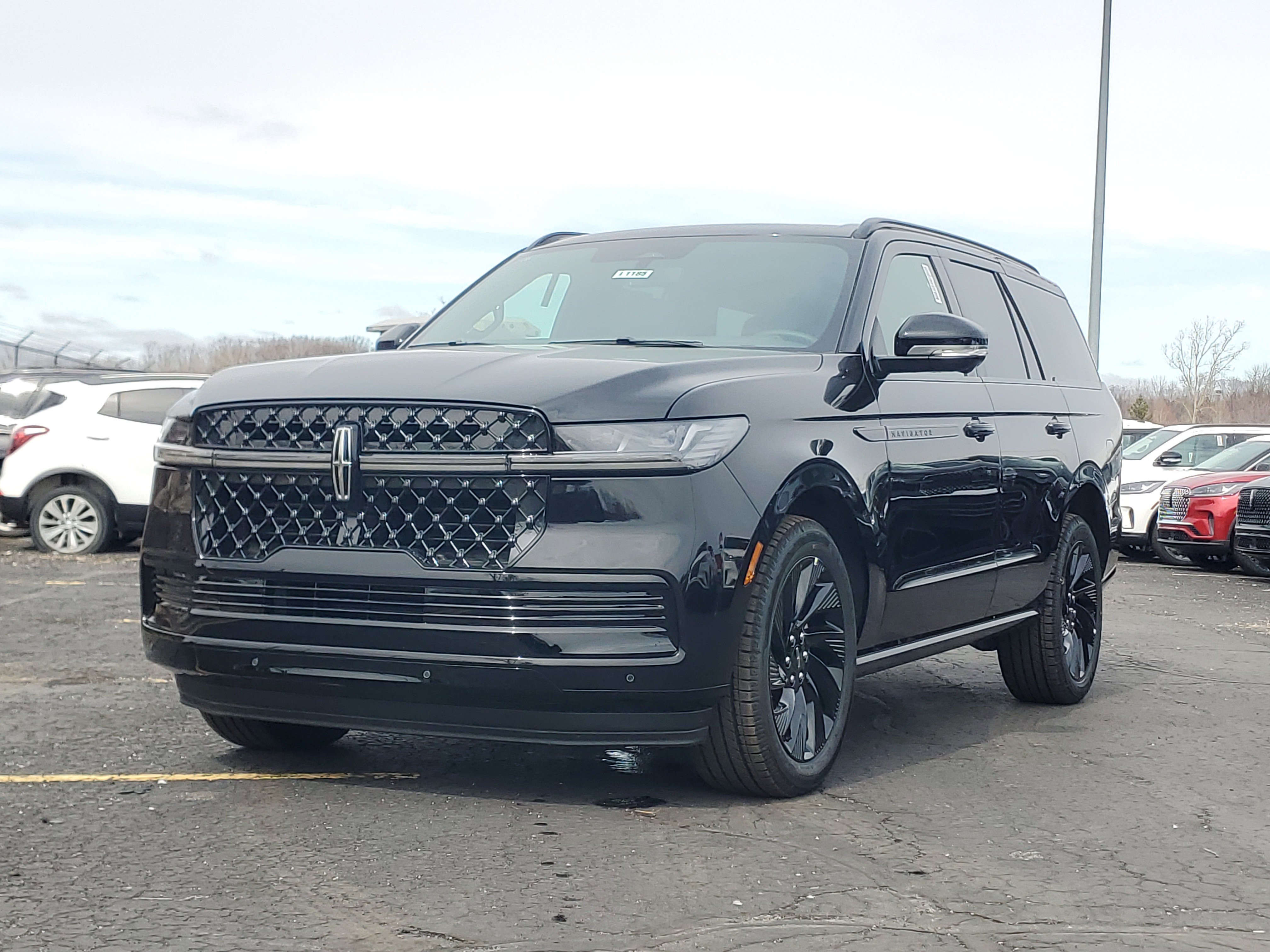 New 2026 Lincoln Navigator Reserve image 2