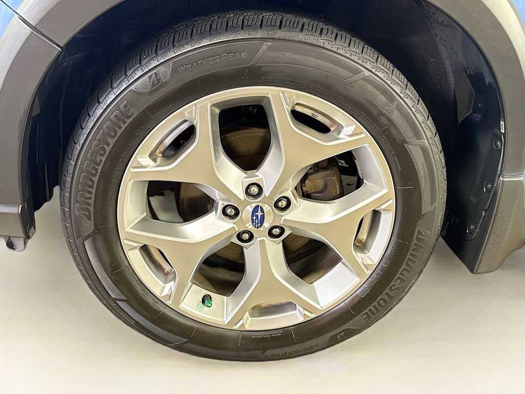 Used 2017 Subaru Forester 2.5i Touring AWD/4WD image 41