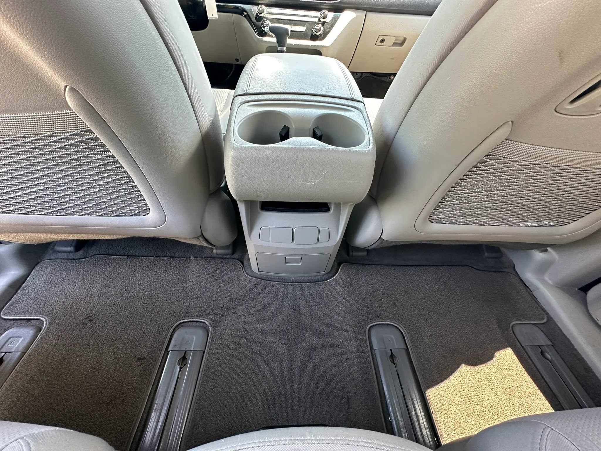 Used 2019 Kia Sedona LX FWD image 33