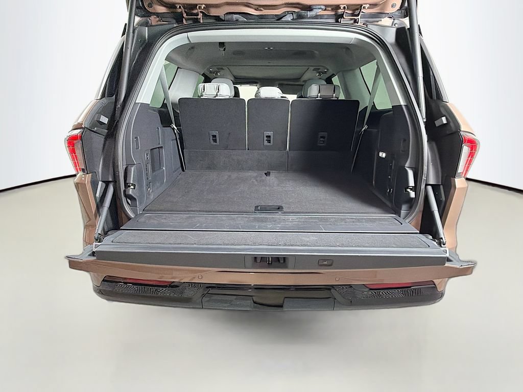 Used 2025 Lincoln Navigator L Black Label AWD/4WD image 27