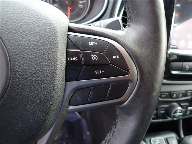Used 2019 Jeep Cherokee Limited w/ Trailer Tow Group AWD/4WD image 16