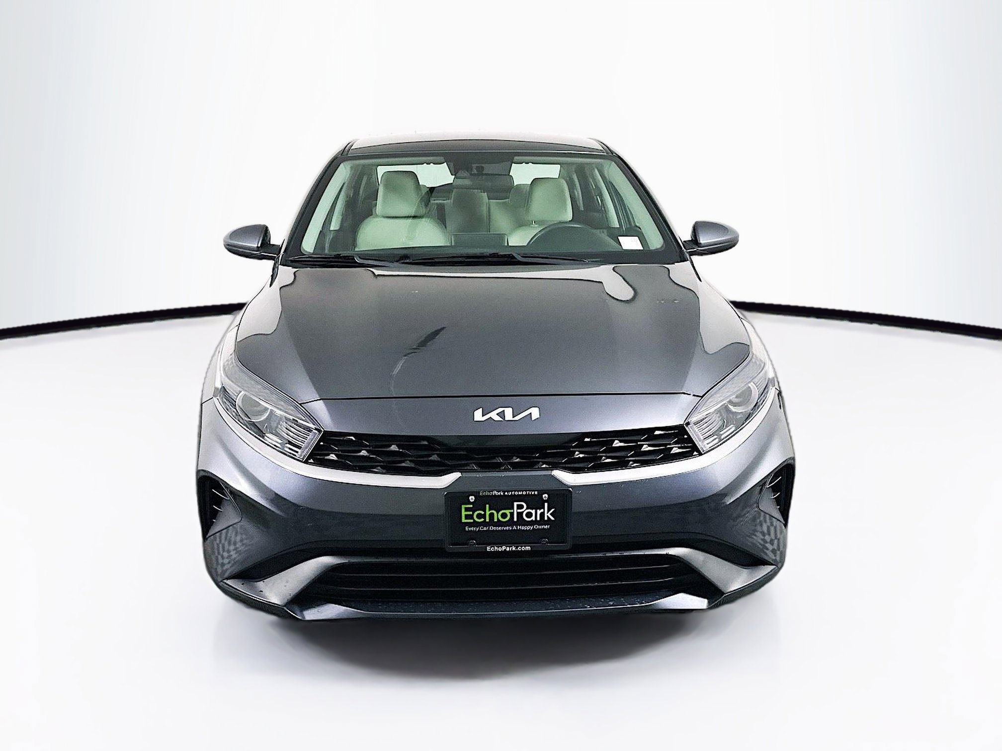 Used 2022 Kia Forte LXS image 2