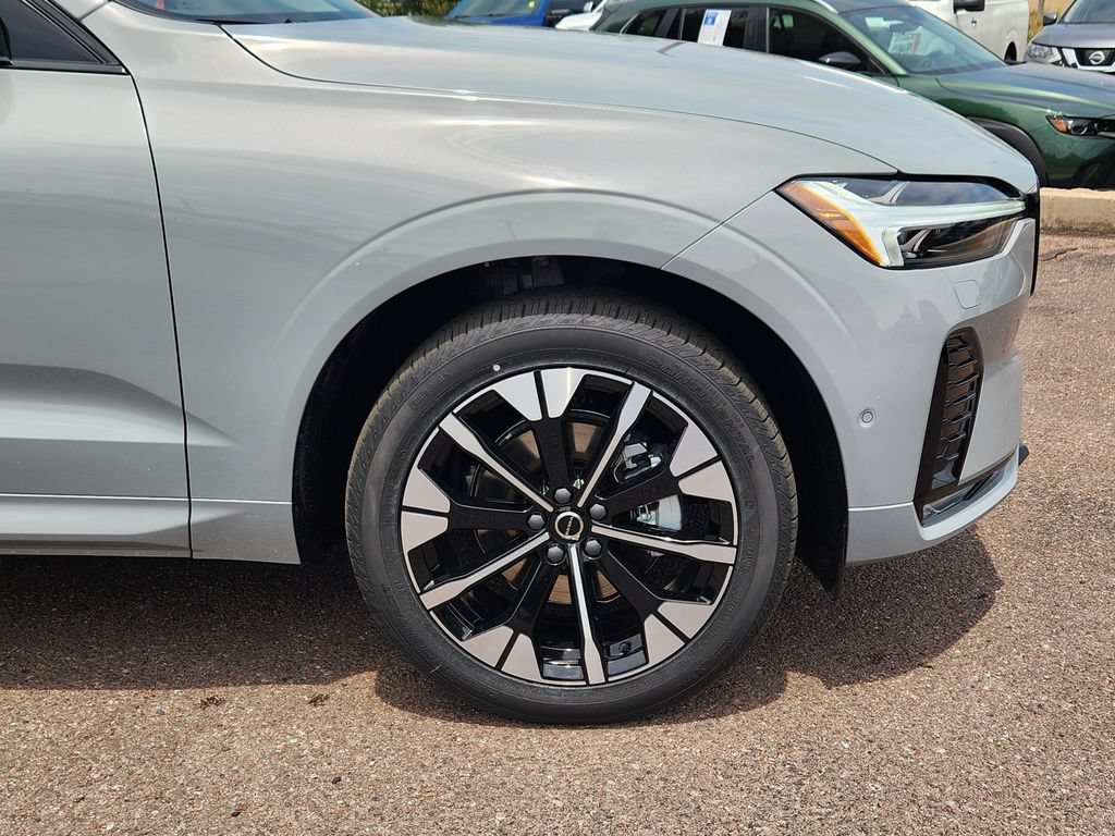 New 2026 Volvo XC60 B5 Plus w/ Climate Package AWD/4WD image 29