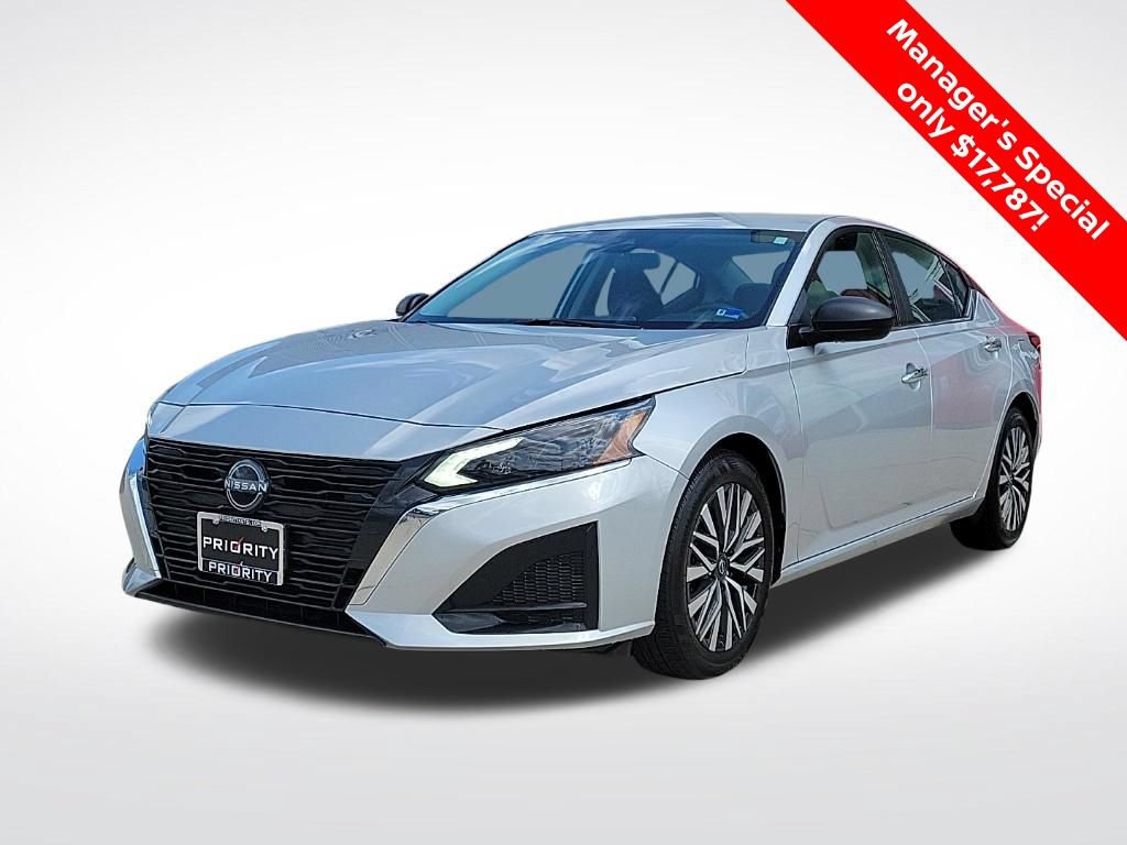 Used 2024 Nissan Altima 2.5 SV