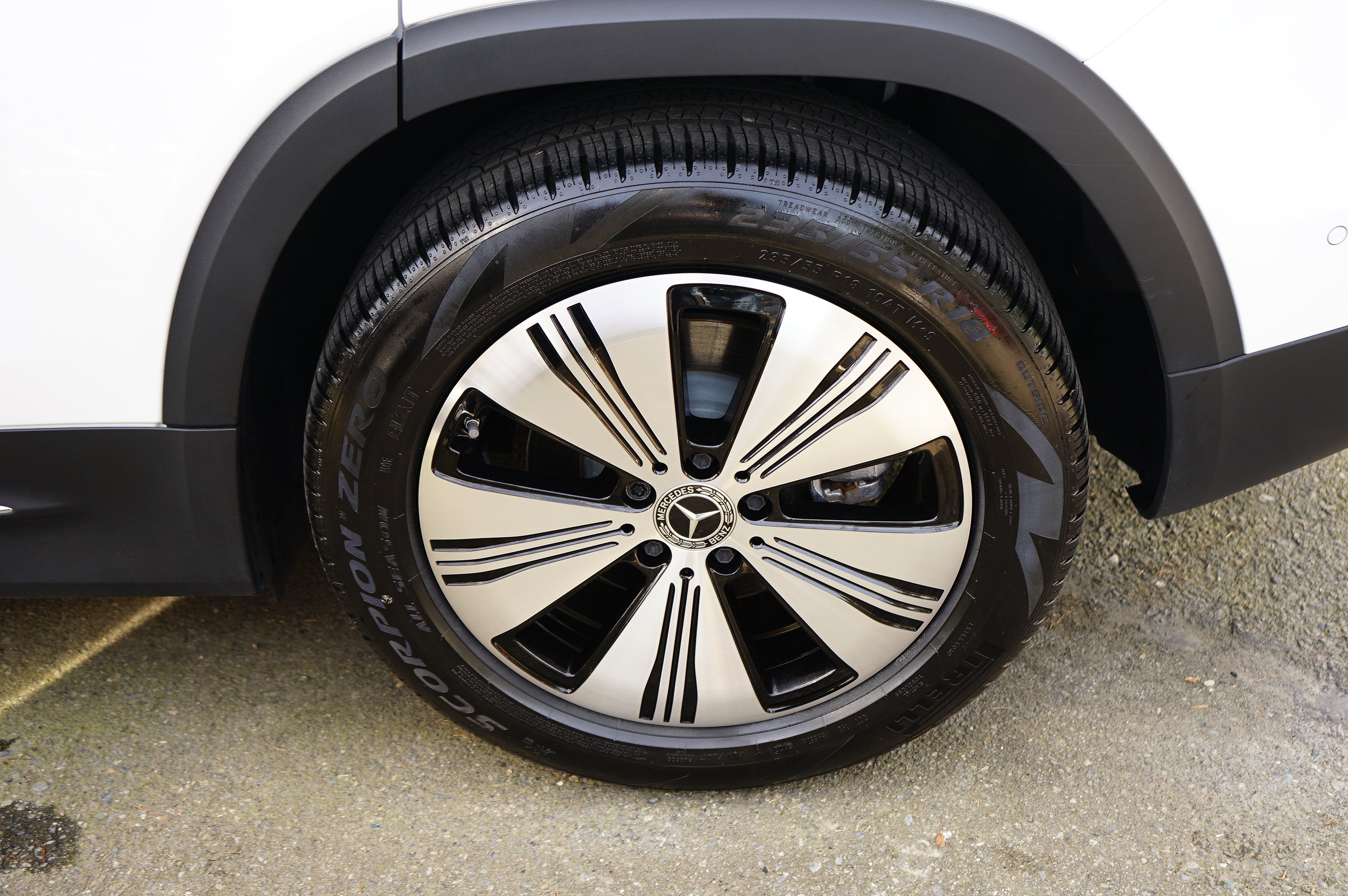 Used 2023 Mercedes-Benz EQB 300 4MATIC image 43