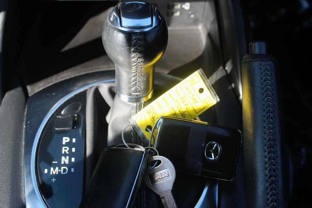 Used 2020 MAZDA MX-5 Miata RF Grand Touring RWD image 21