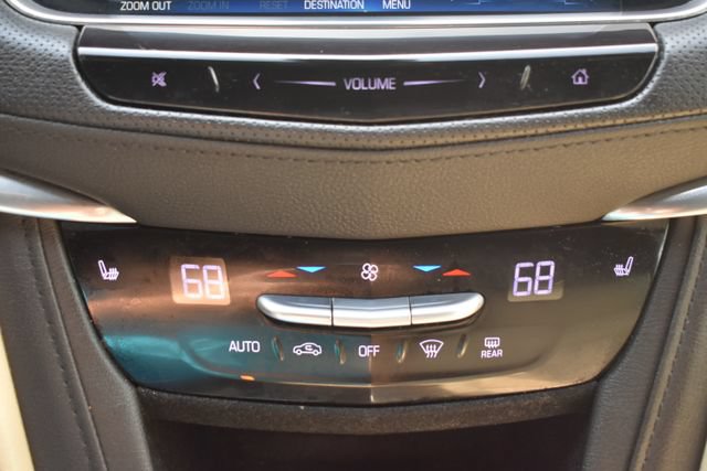 Used 2019 Cadillac XT5 Luxury FWD image 29