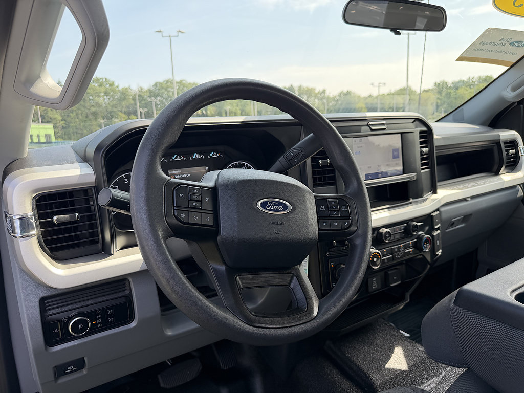 Certified 2025 Ford F250 XL w/ XL Off-Road Package AWD/4WD image 13