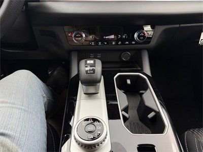 New 2026 Mitsubishi Outlander ES image 22