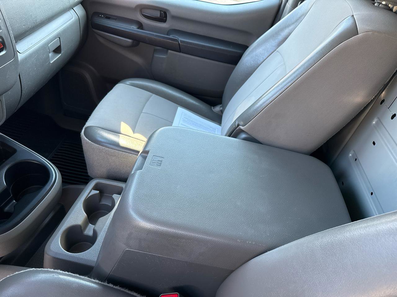 Used 2016 Nissan NV 2500 SV image 20