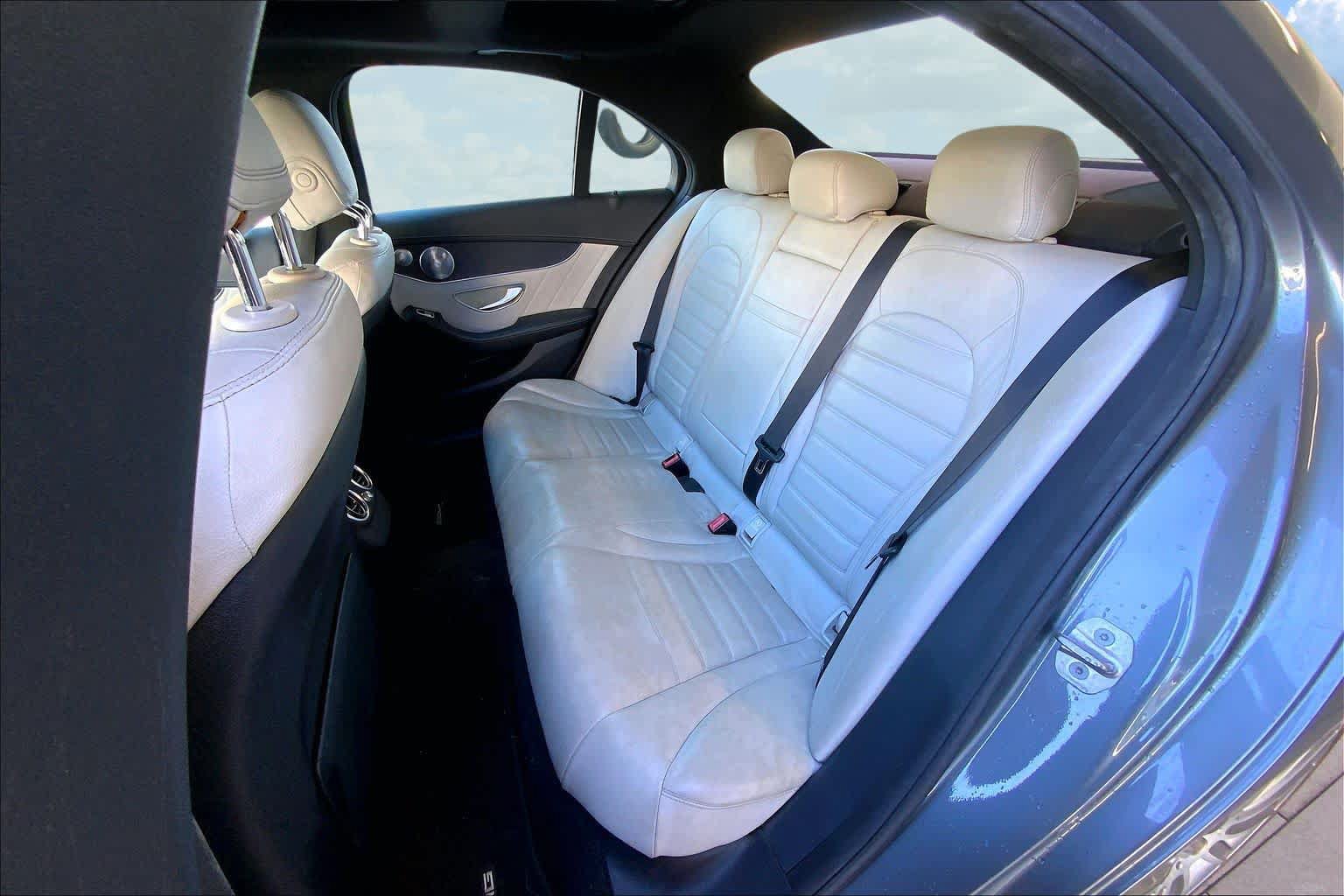 Used 2017 Mercedes-Benz C 300 Sedan image 29