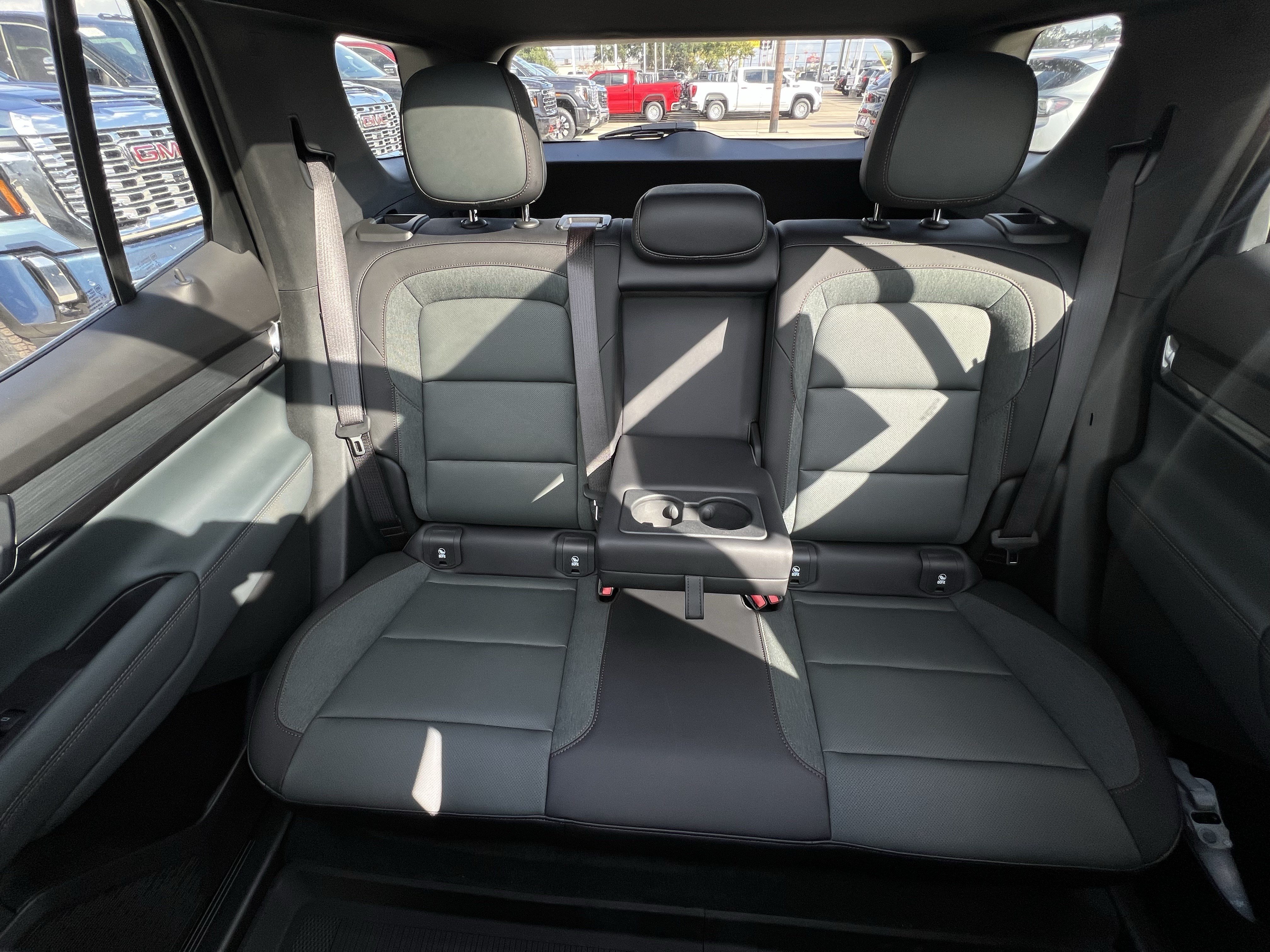 New 2026 GMC Terrain AT4 w/ Technology Package II AWD/4WD image 25