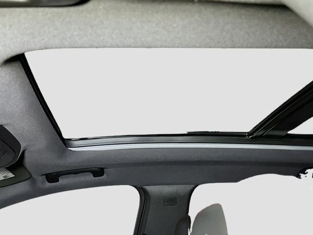 Used 2023 Chevrolet Equinox RS w/ RS Leather Package image 28