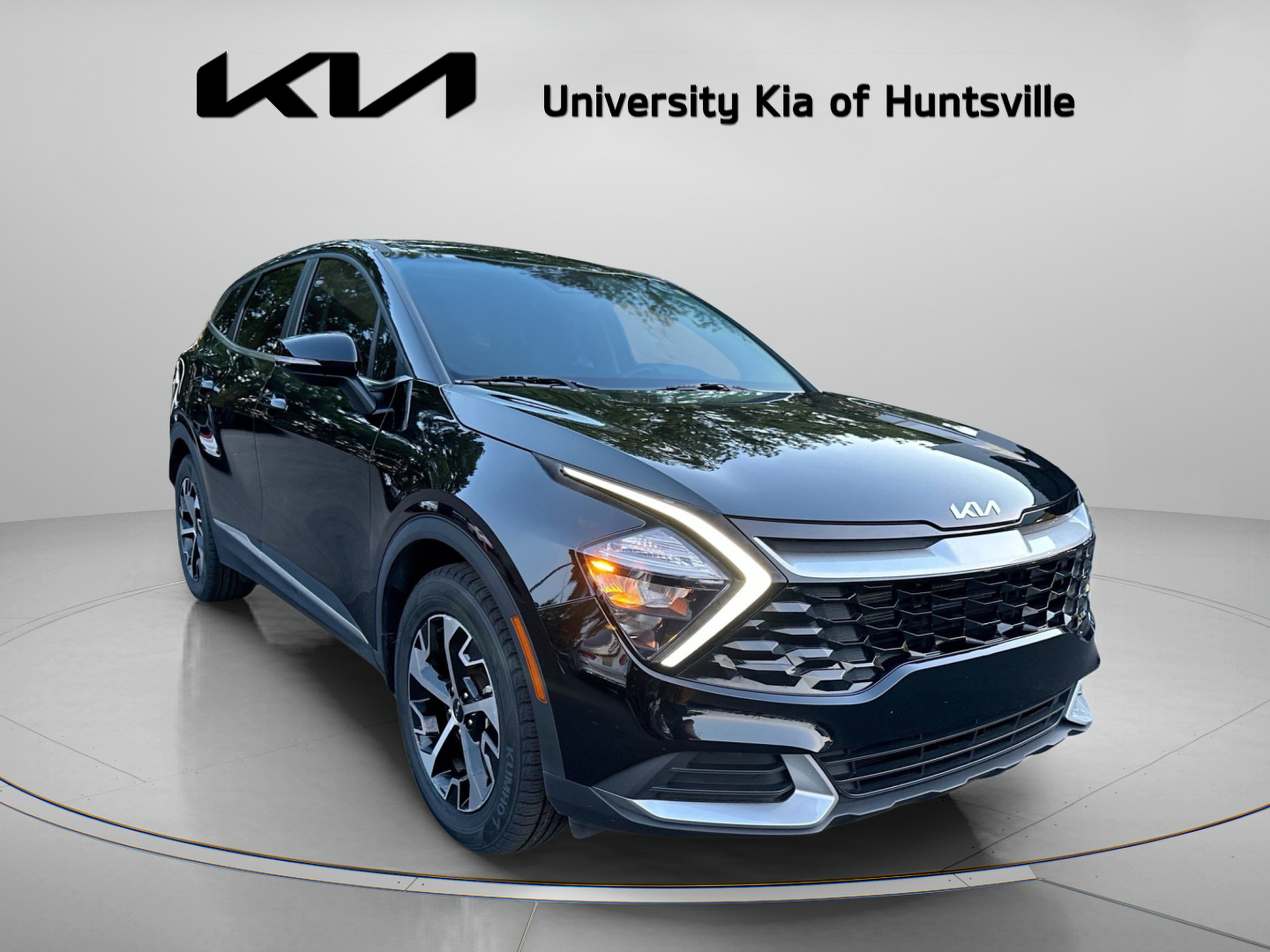 Used 2023 Kia Sportage EX FWD image 1