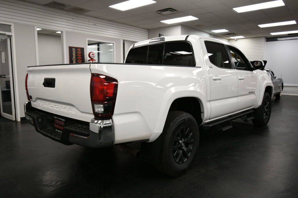 Certified 2023 Toyota Tacoma SR5 image 7