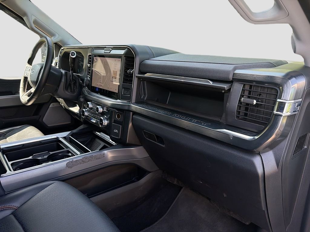 Used 2025 Ford F450 Lariat w/ Lariat Ultimate Package image 34