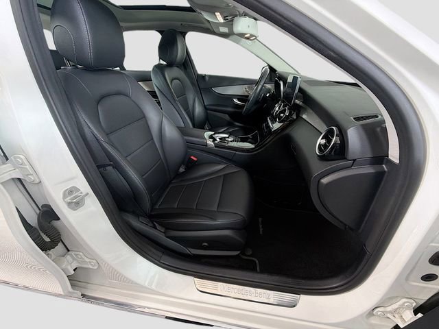 Used 2016 Mercedes-Benz C 300 4MATIC Sedan image 28