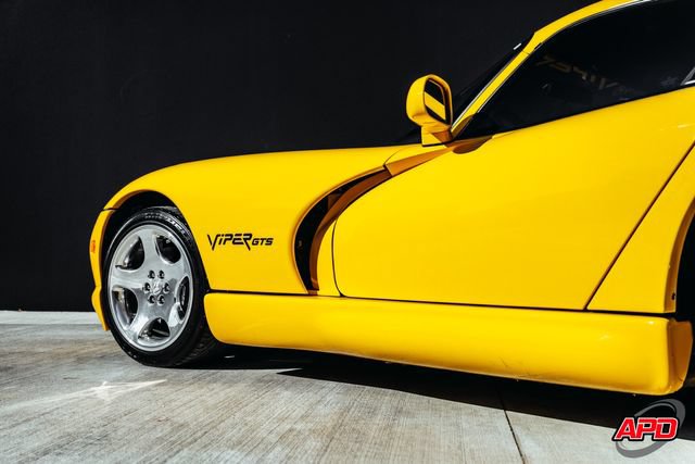 Used 2001 Dodge Viper GTS RWD image 32