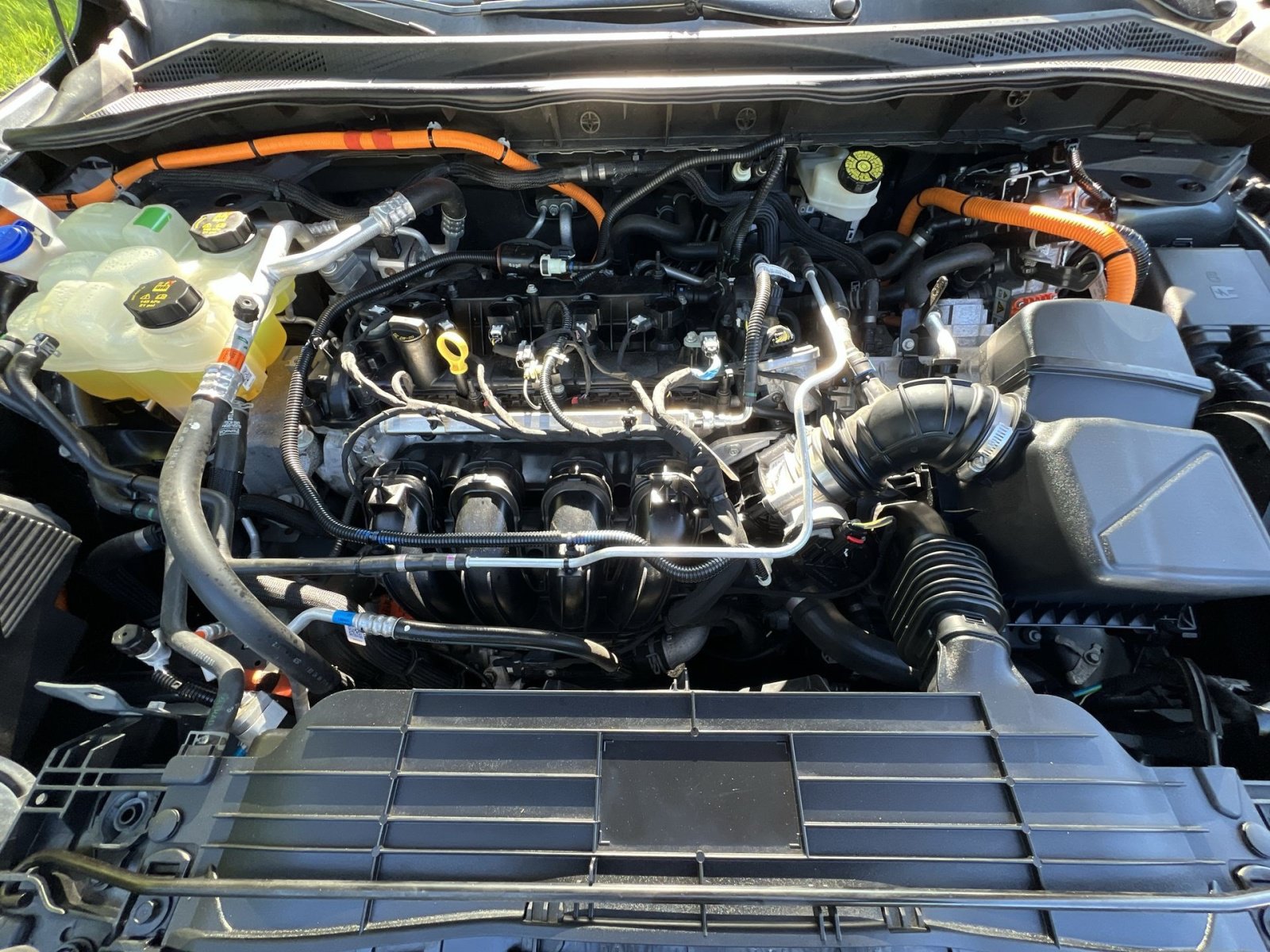 Used 2020 Ford Escape SE Sport AWD/4WD image 39