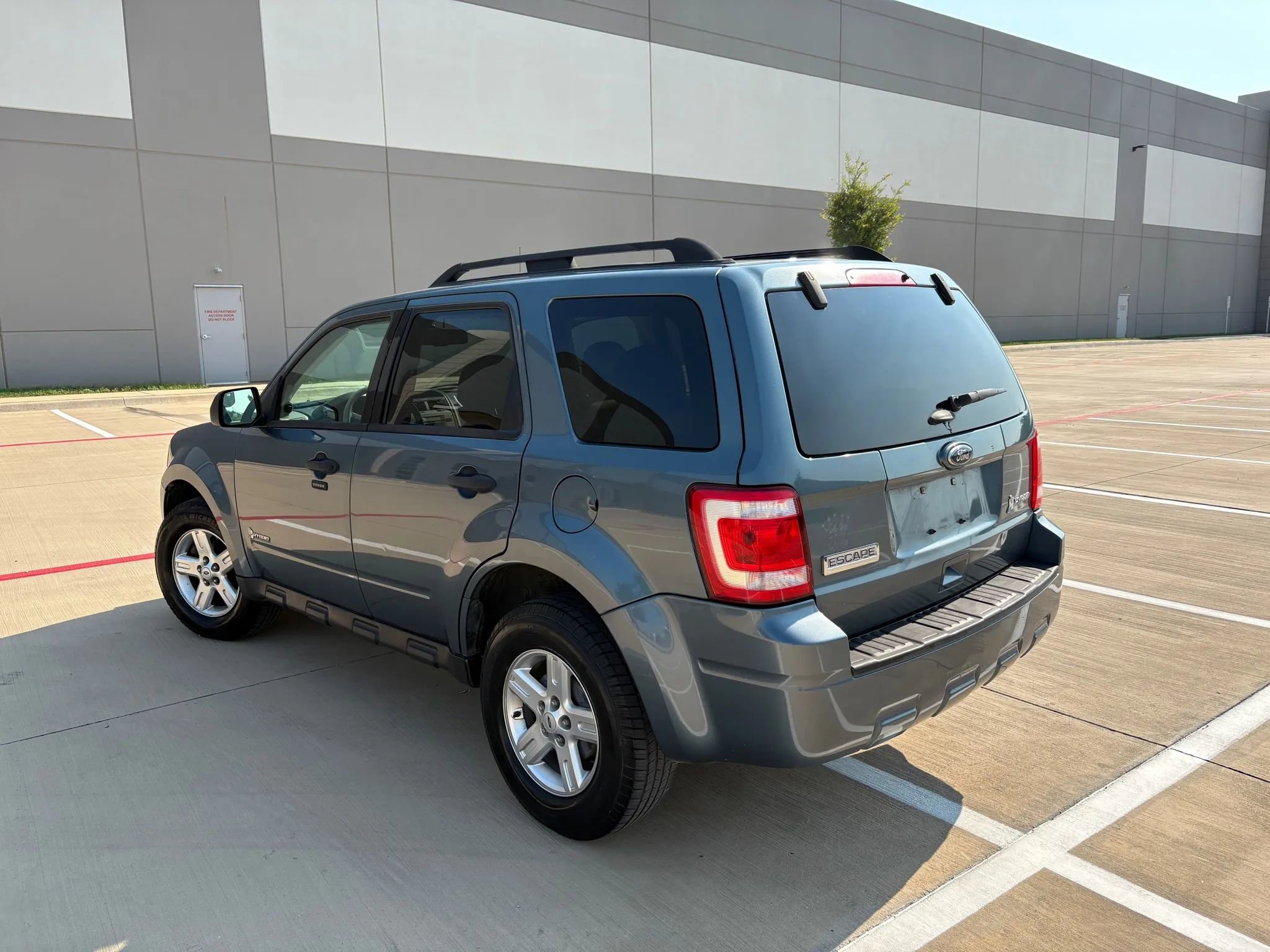 Used 2011 Ford Escape 4WD Hybrid image 8