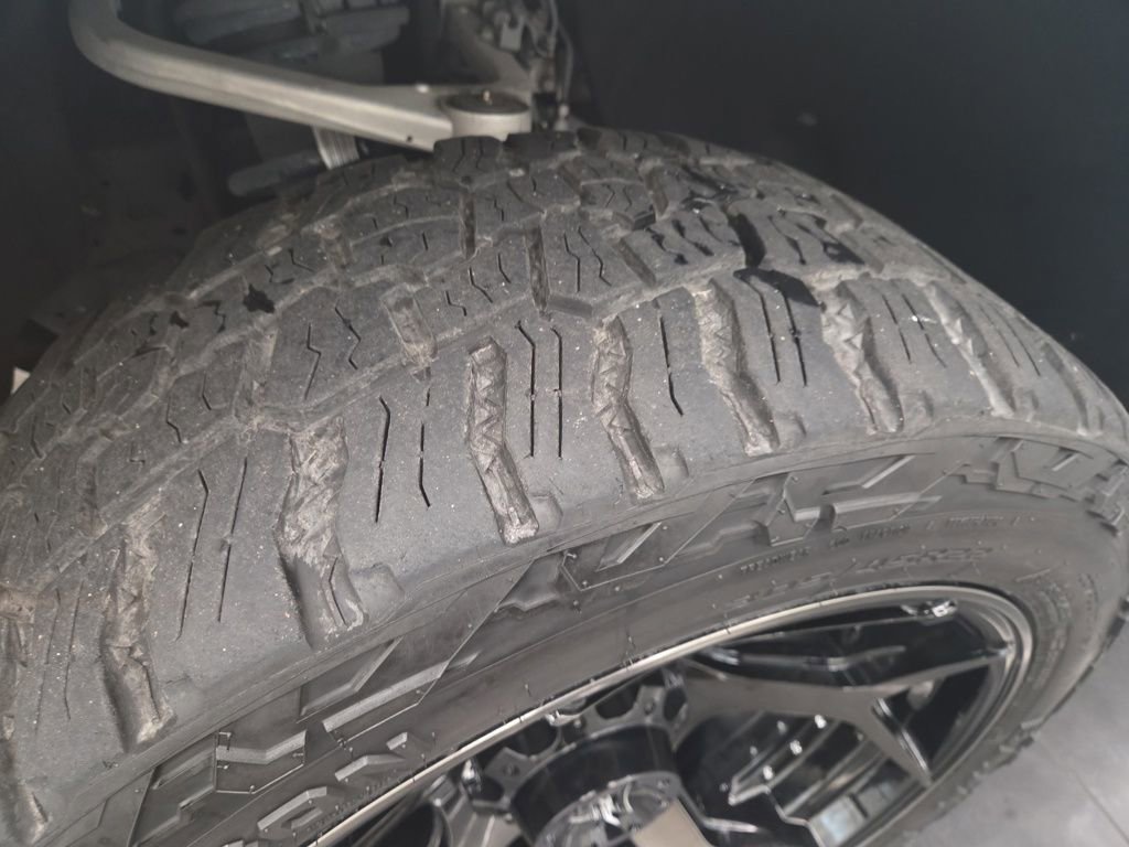 Used 2024 Chevrolet Tahoe Z71 w/ Luxury Package image 53