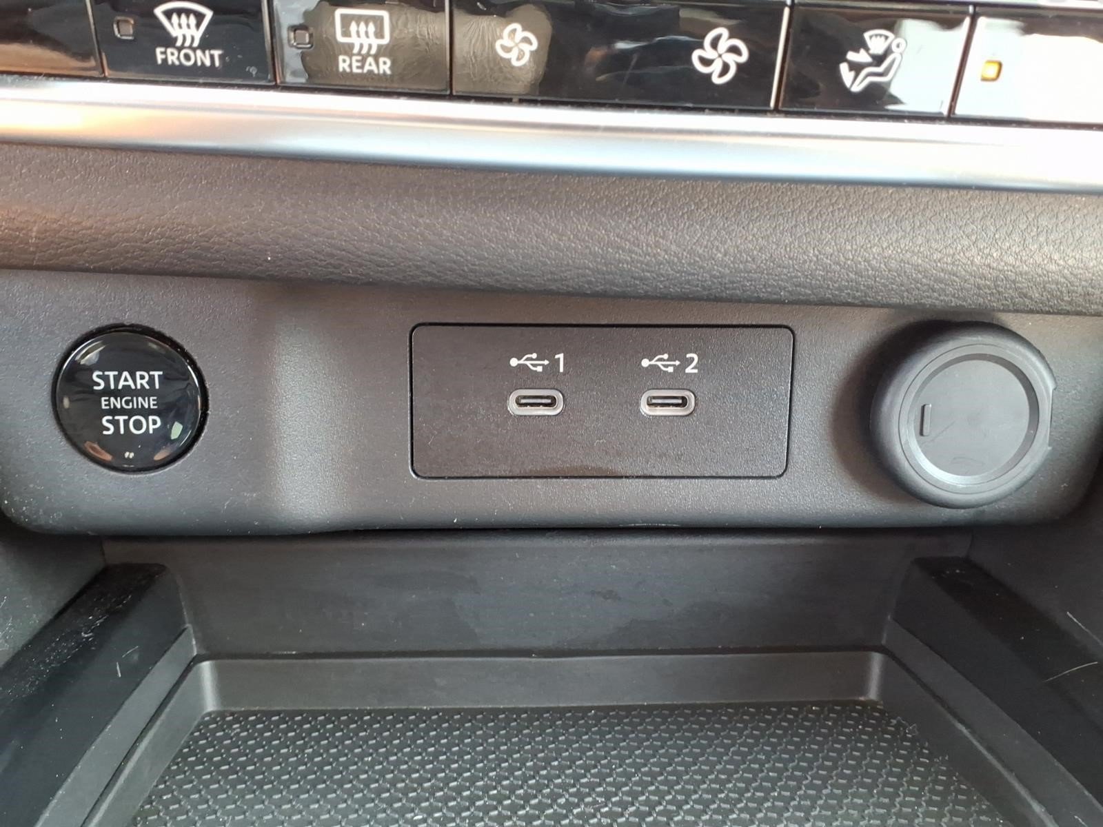 Used 2025 Nissan Rogue SV AWD/4WD image 18