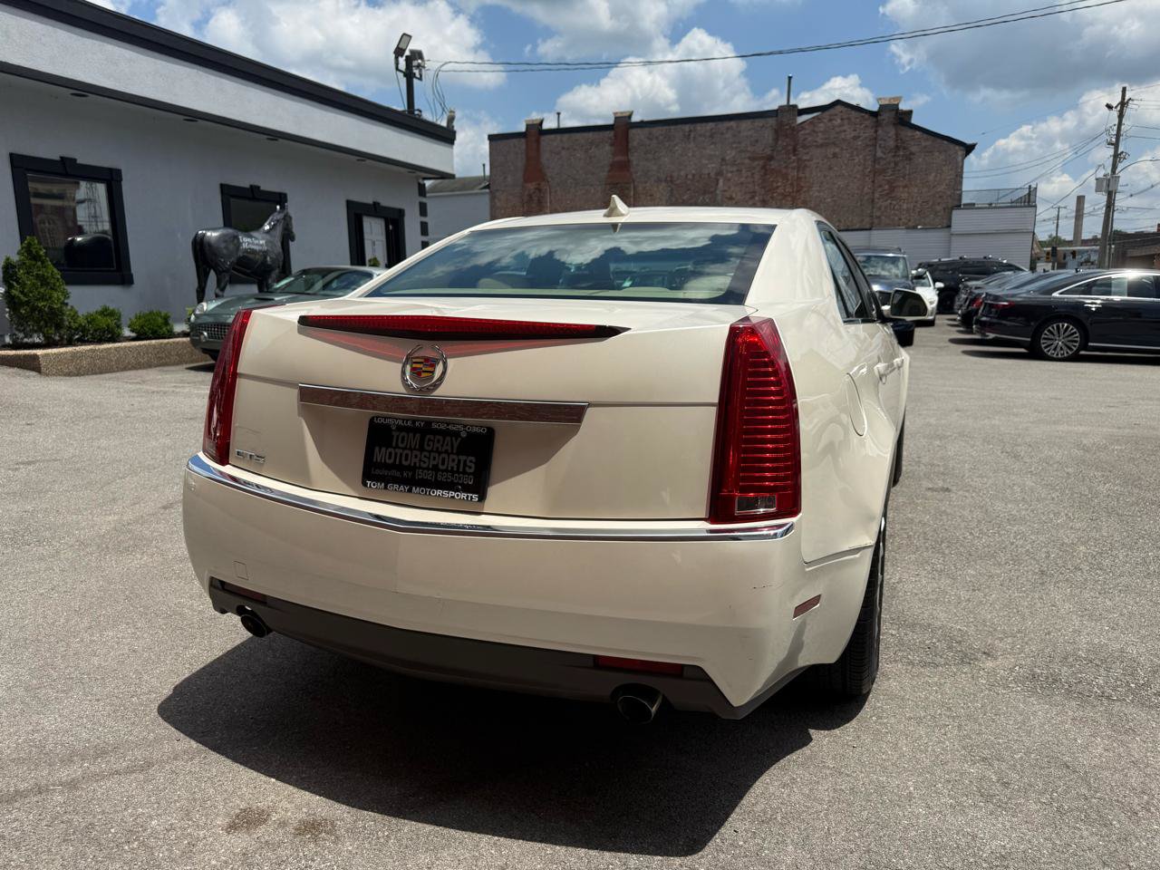 Used 2010 Cadillac CTS Luxury RWD image 3