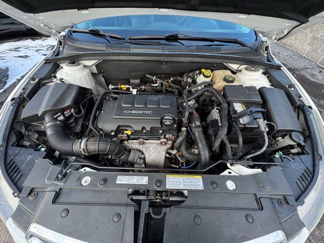 Used 2015 Chevrolet Cruze LT image 7