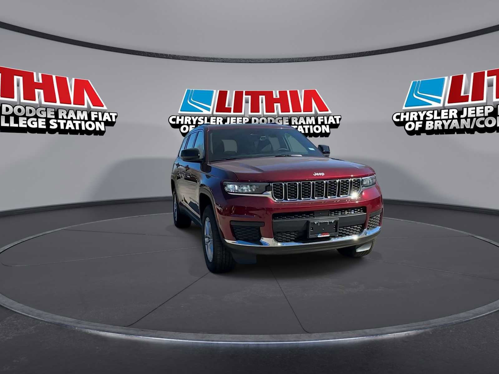 Used 2025 Jeep Grand Cherokee L Laredo w/ Luxury Tech Group I AWD/4WD image 2