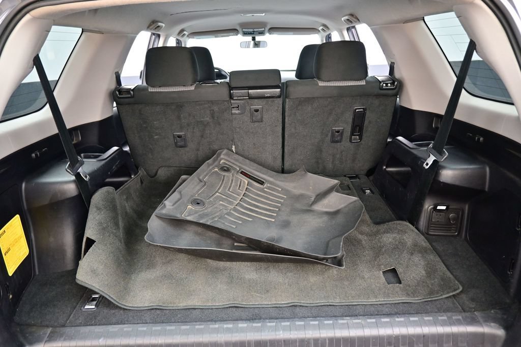 Used 2014 Toyota 4Runner SR5 AWD/4WD image 30