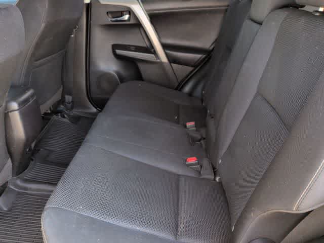 Used 2018 Toyota RAV4 XLE AWD/4WD image 20