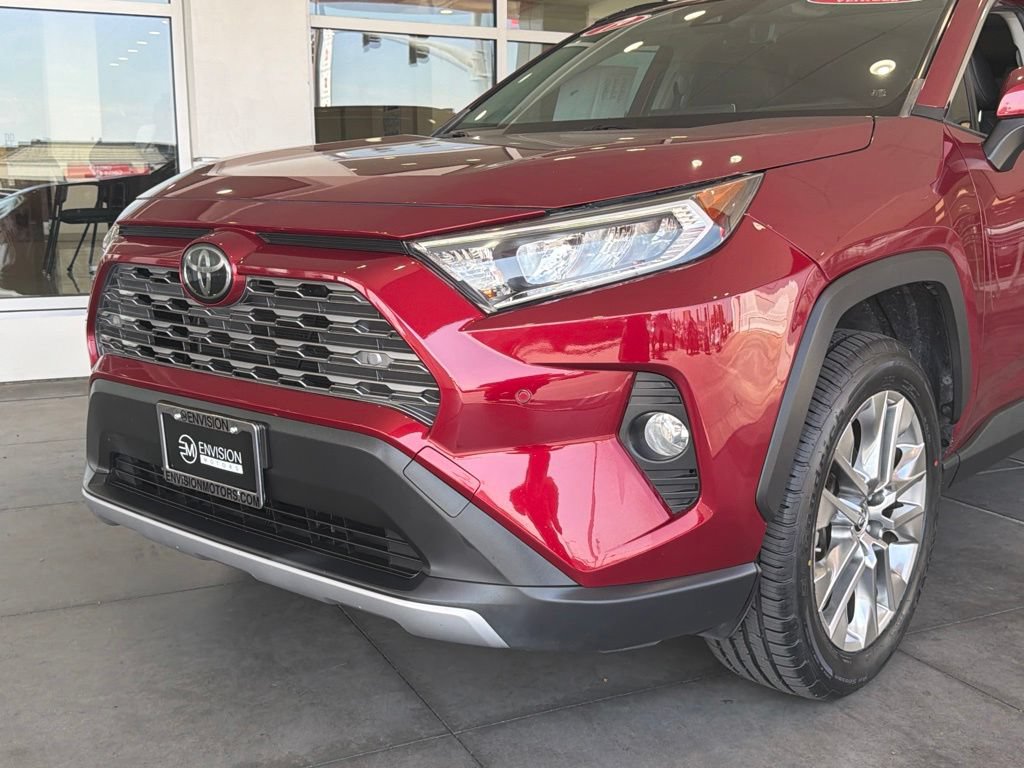 Certified 2019 Toyota RAV4 Limited w/ Carpet Mat Package FWD image 3