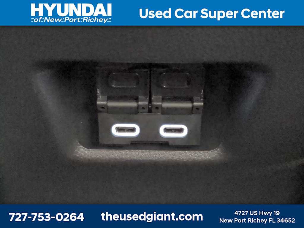 Used 2023 Toyota RAV4 XLE Premium FWD image 15