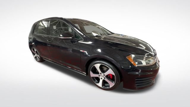 Used 2015 Volkswagen GTI SE FWD image 2