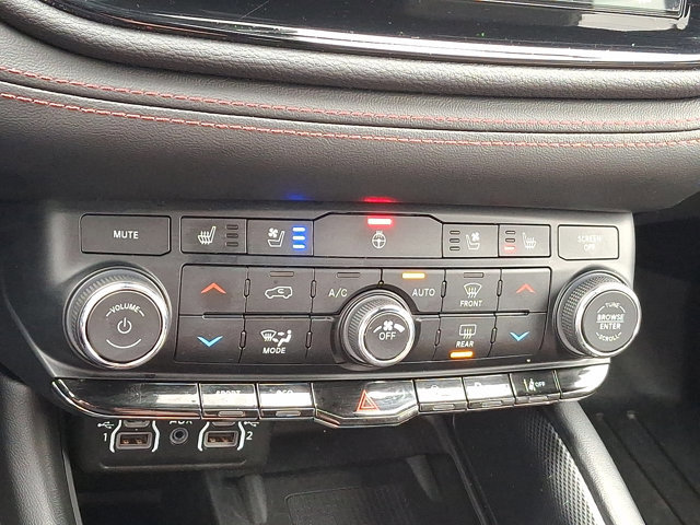 Used 2021 Dodge Durango R/T w/ Technology Group image 18