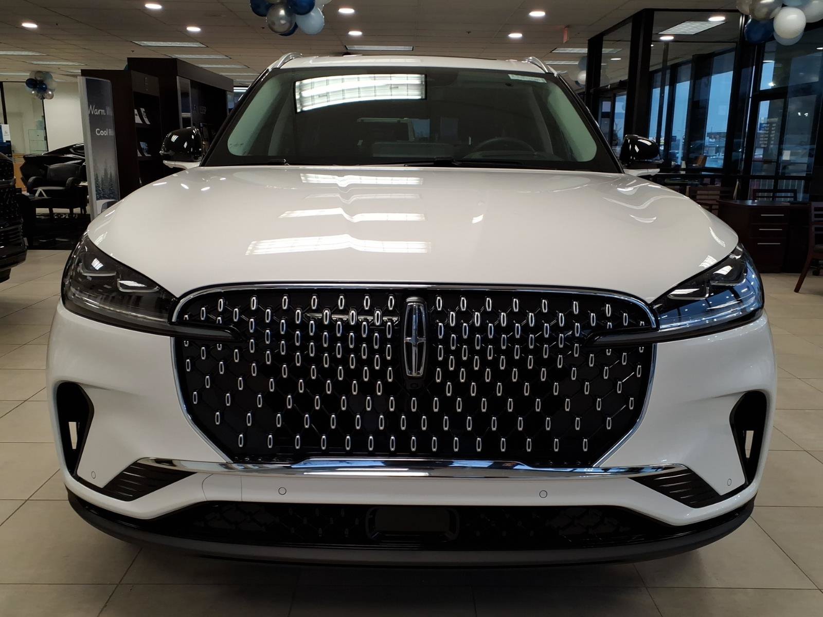 New 2026 Lincoln Aviator Reserve w/ Illumination Package AWD/4WD image 2
