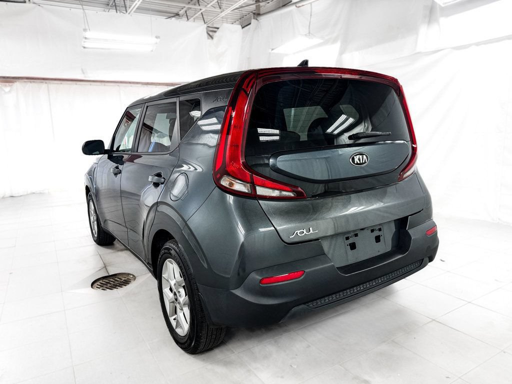 Used 2020 Kia Soul S FWD image 4