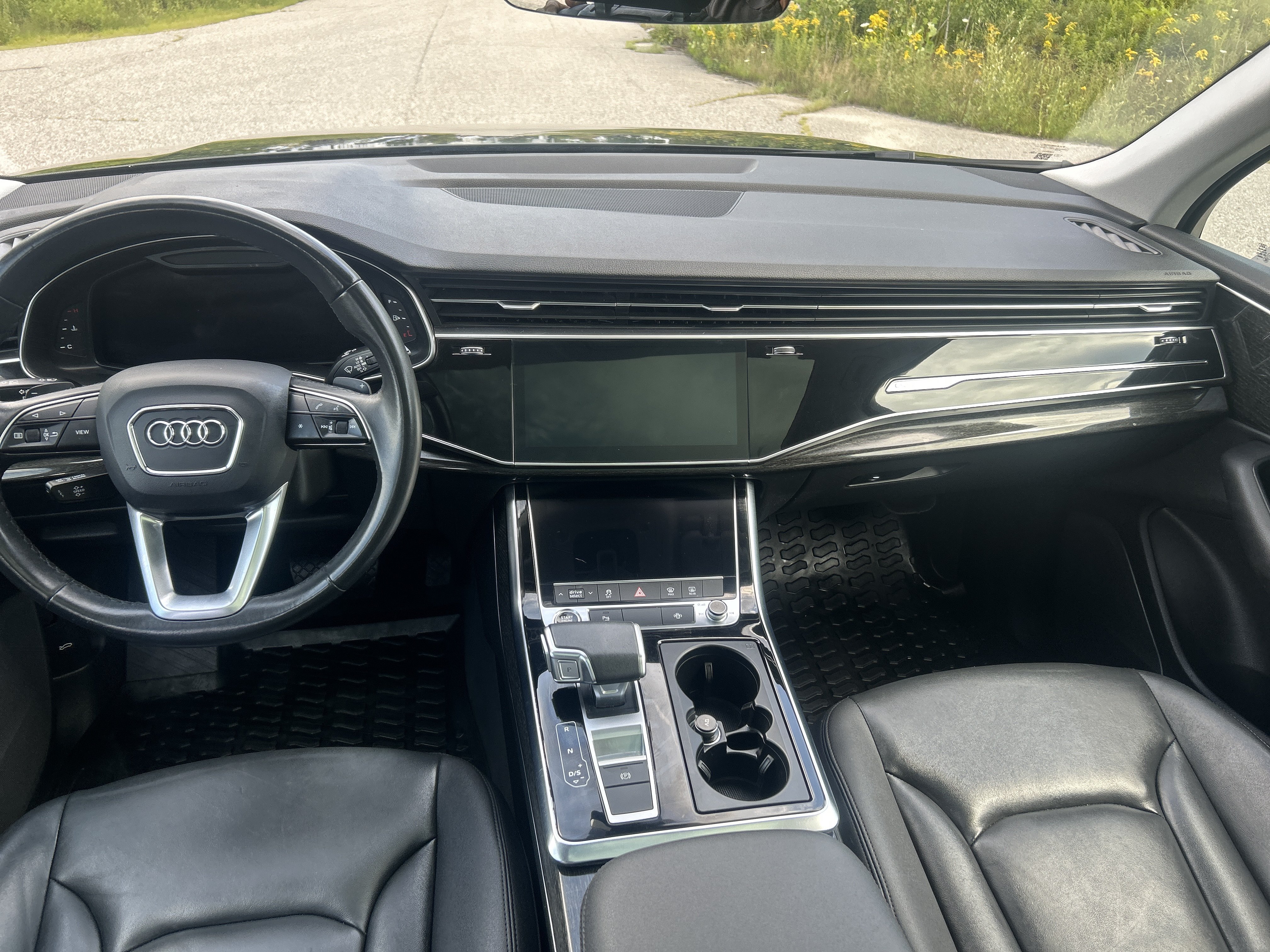 Used 2022 Audi Q7 3.0T Premium w/ Convenience Package AWD/4WD image 19