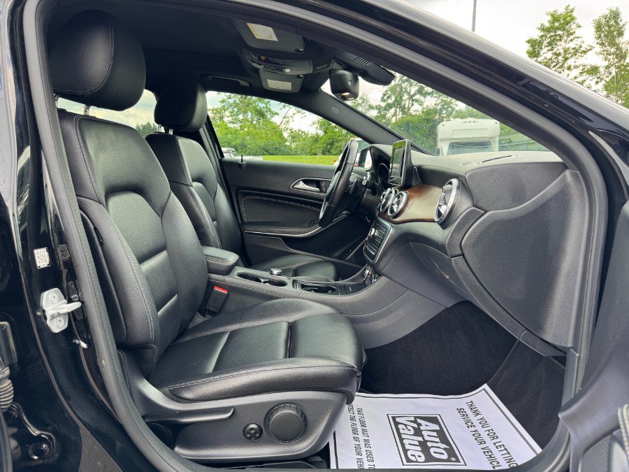 Used 2016 Mercedes-Benz GLA 250 4MATIC image 18