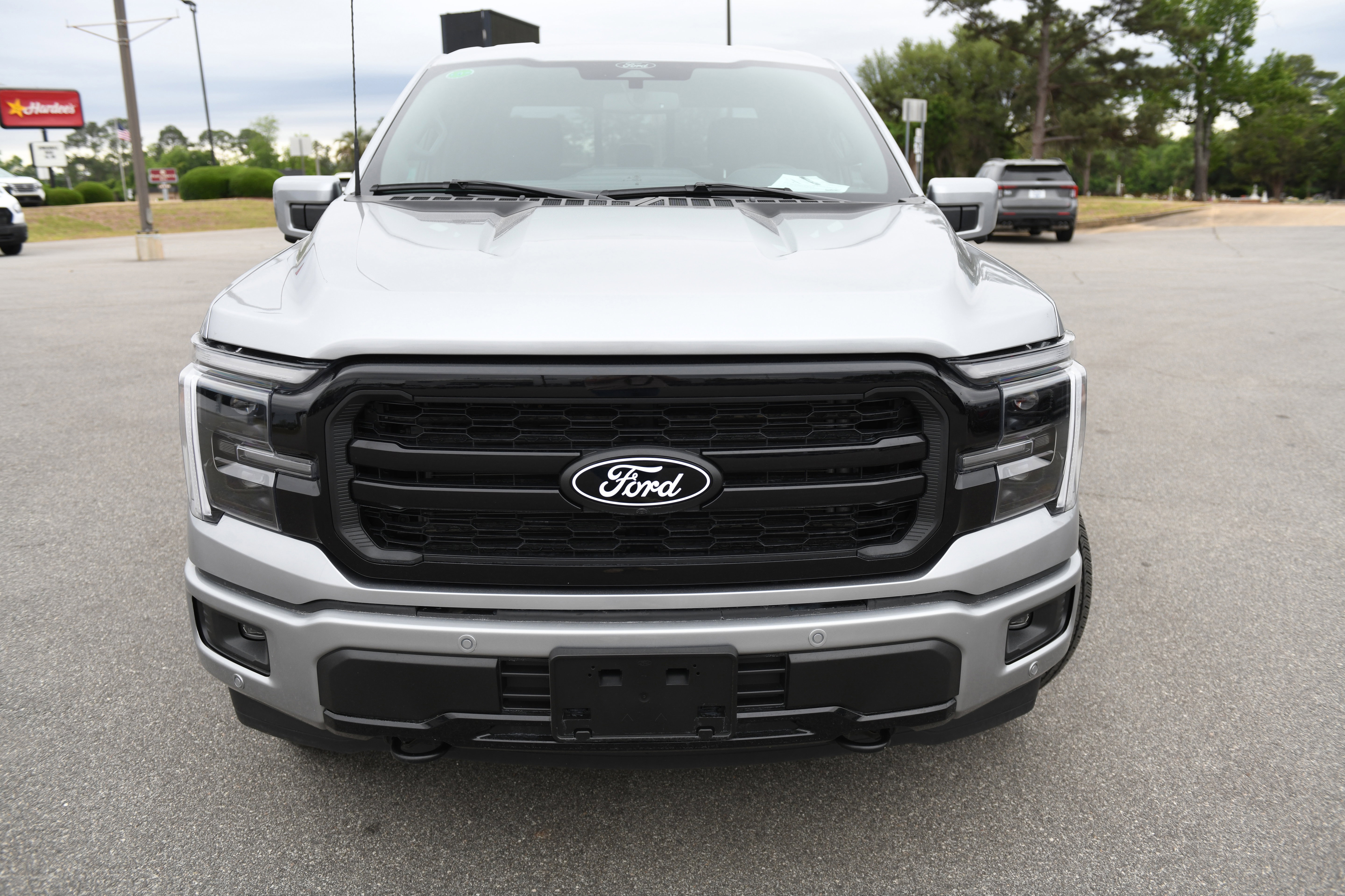 Used 2025 Ford F150 Lariat w/ Equipment Group 501A Mid AWD/4WD image 4