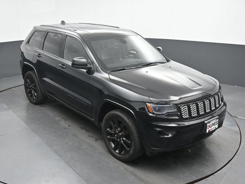 Used 2021 Jeep Grand Cherokee Laredo X AWD/4WD image 35