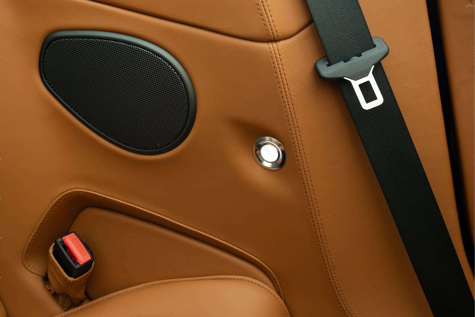 Used 2021 Aston Martin DBS Superleggera Volante image 49