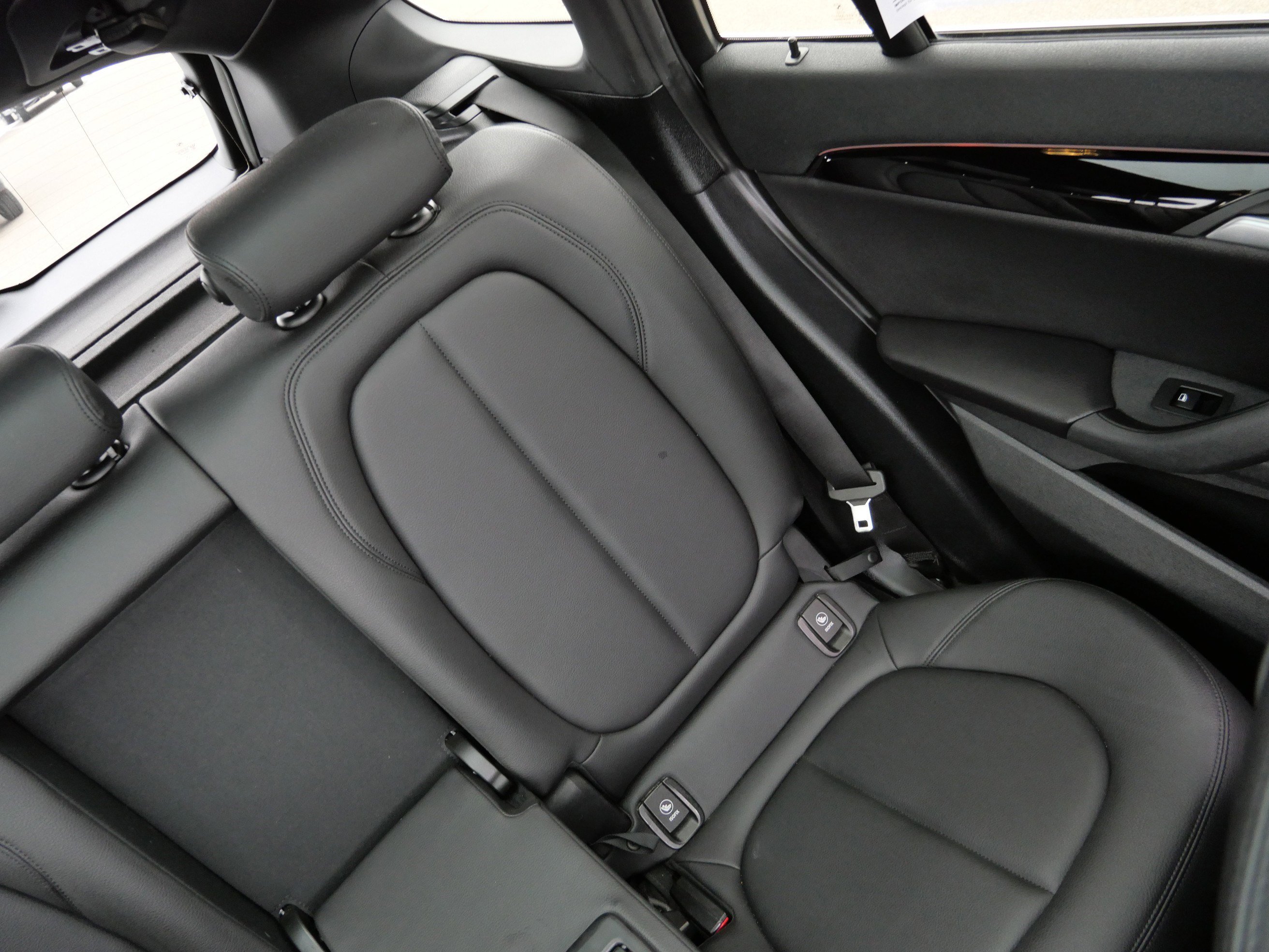 Used 2019 BMW X1 xDrive28i w/ Convenience Package image 14