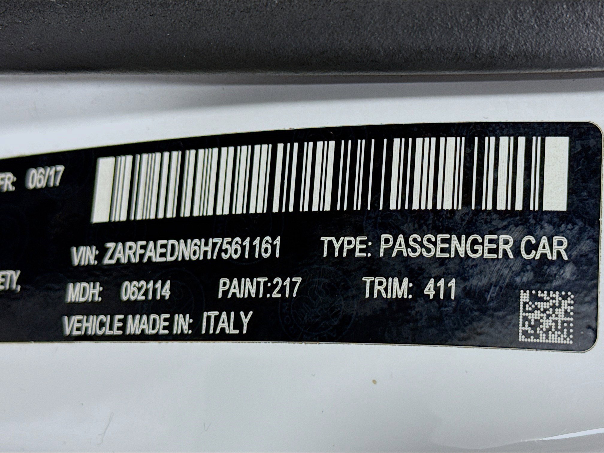 Used 2017 Alfa Romeo Giulia Base image 40