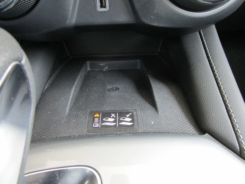 Used 2024 Chevrolet Blazer LT w/ Convenience Package FWD image 35