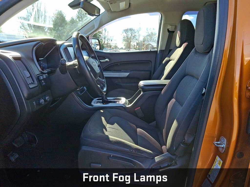 Used 2017 Chevrolet Colorado LT w/ LT Convenience Package image 16